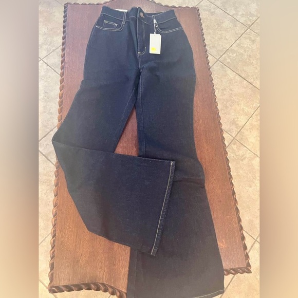 NWT BODEN Women’s Flare Jeans - US 4 - Picture 3 of 5